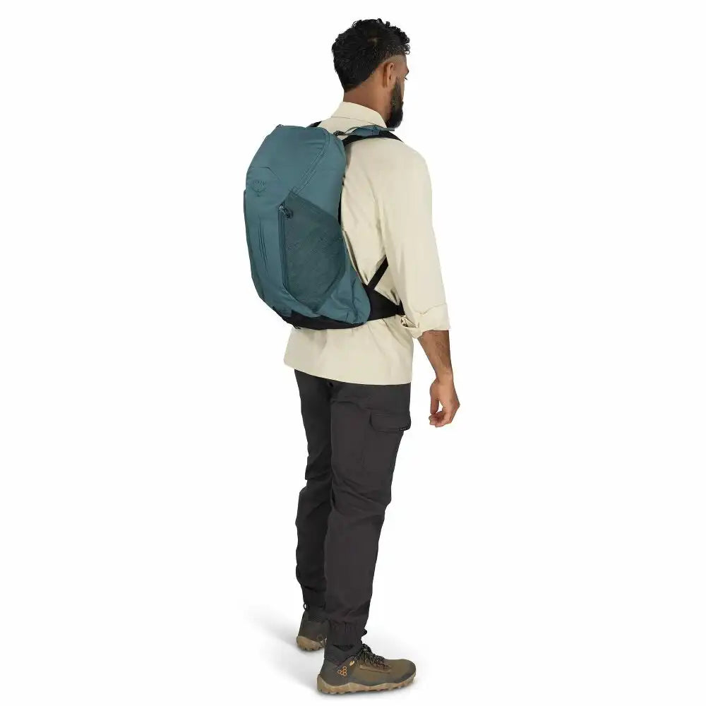 Hikelite™ LT 16 Hiking Backpack