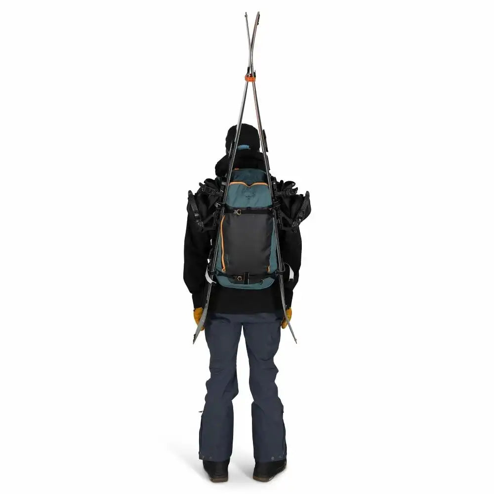 Soelden 25L Ski & Snowboard Backpack