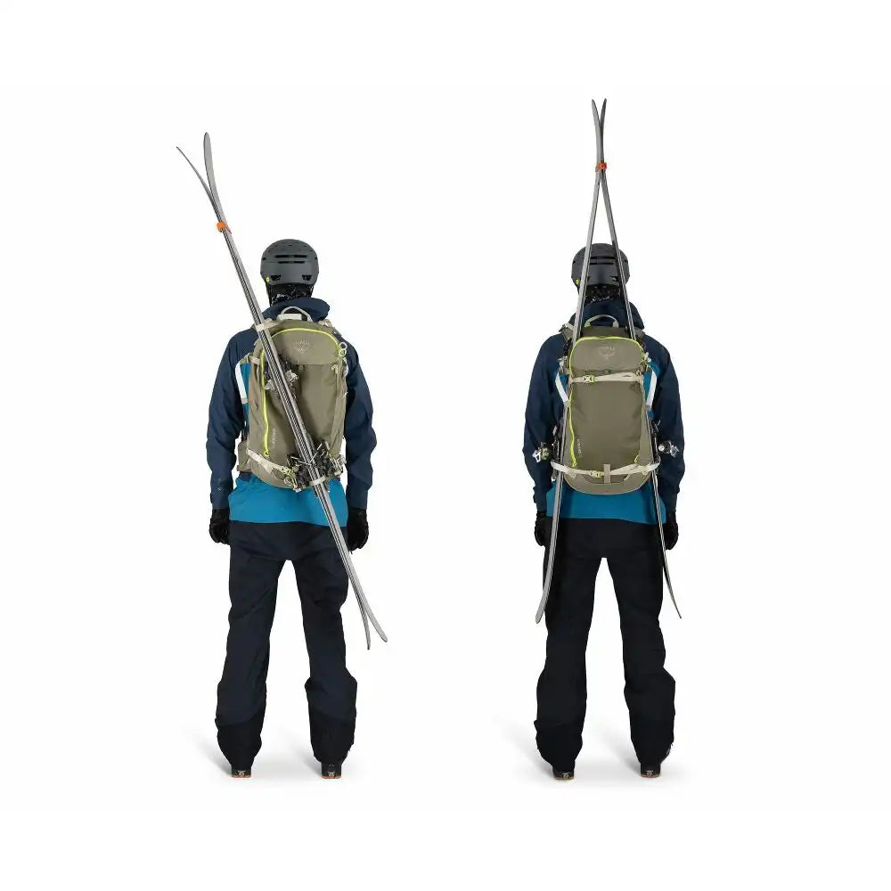 Soelden 32L Ski & Snowboard Backpack